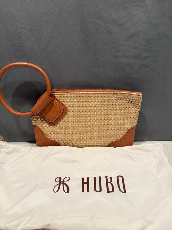 HOBO Handbags - HOBO Tan Woven Wristlet with Brown Leather Ring Handle